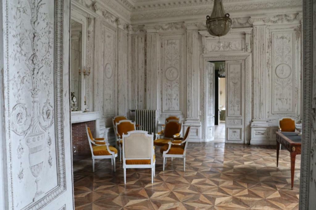 Le Chateau De Bressey & Son Orangerie 외부 사진